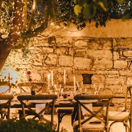 Cecilias Courtyard ξενώνας Malya Εξωτερικό φωτογραφία