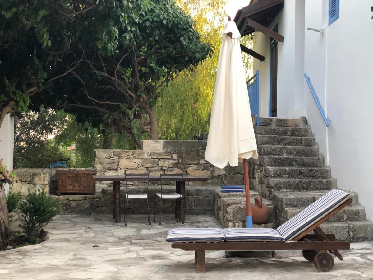 Cecilias Courtyard ξενώνας Malya Εξωτερικό φωτογραφία