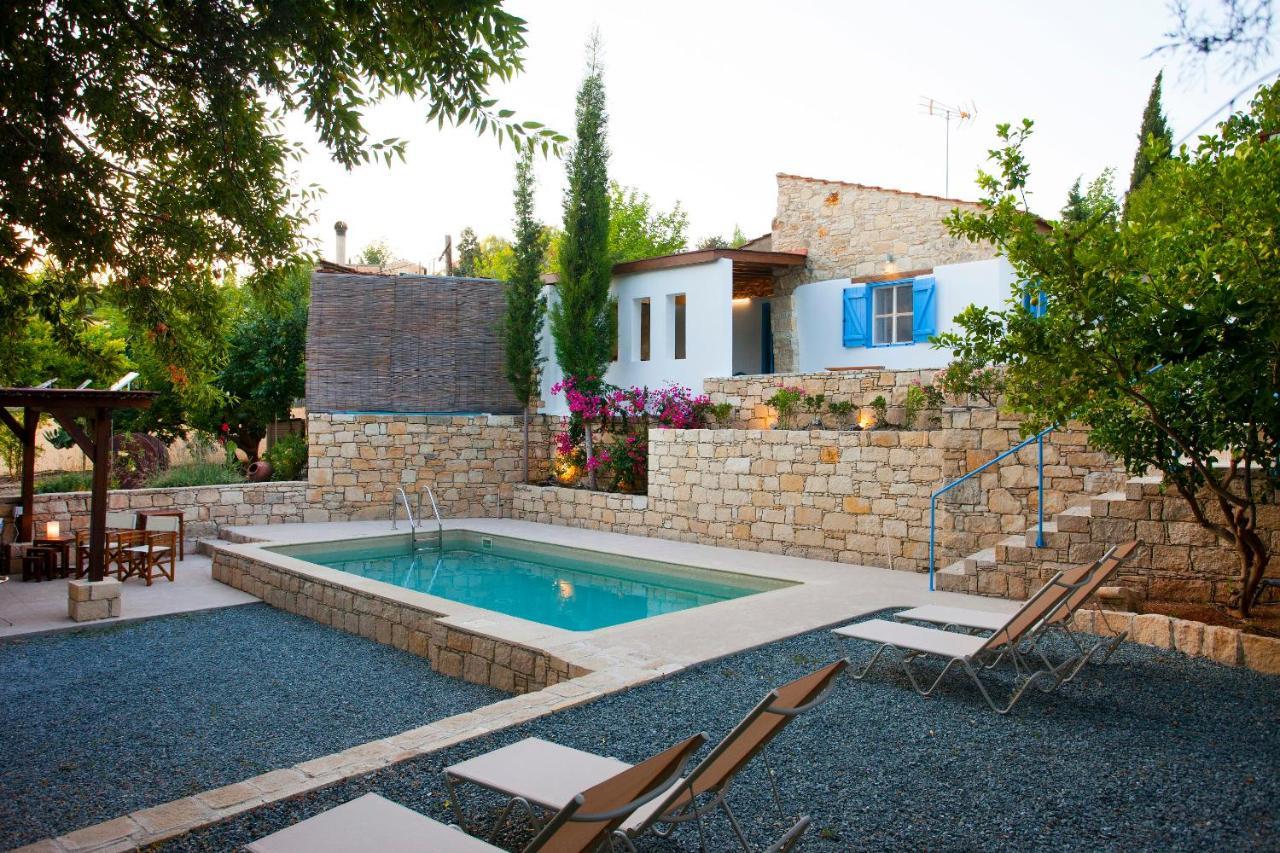 Cecilias Courtyard ξενώνας Malya Εξωτερικό φωτογραφία