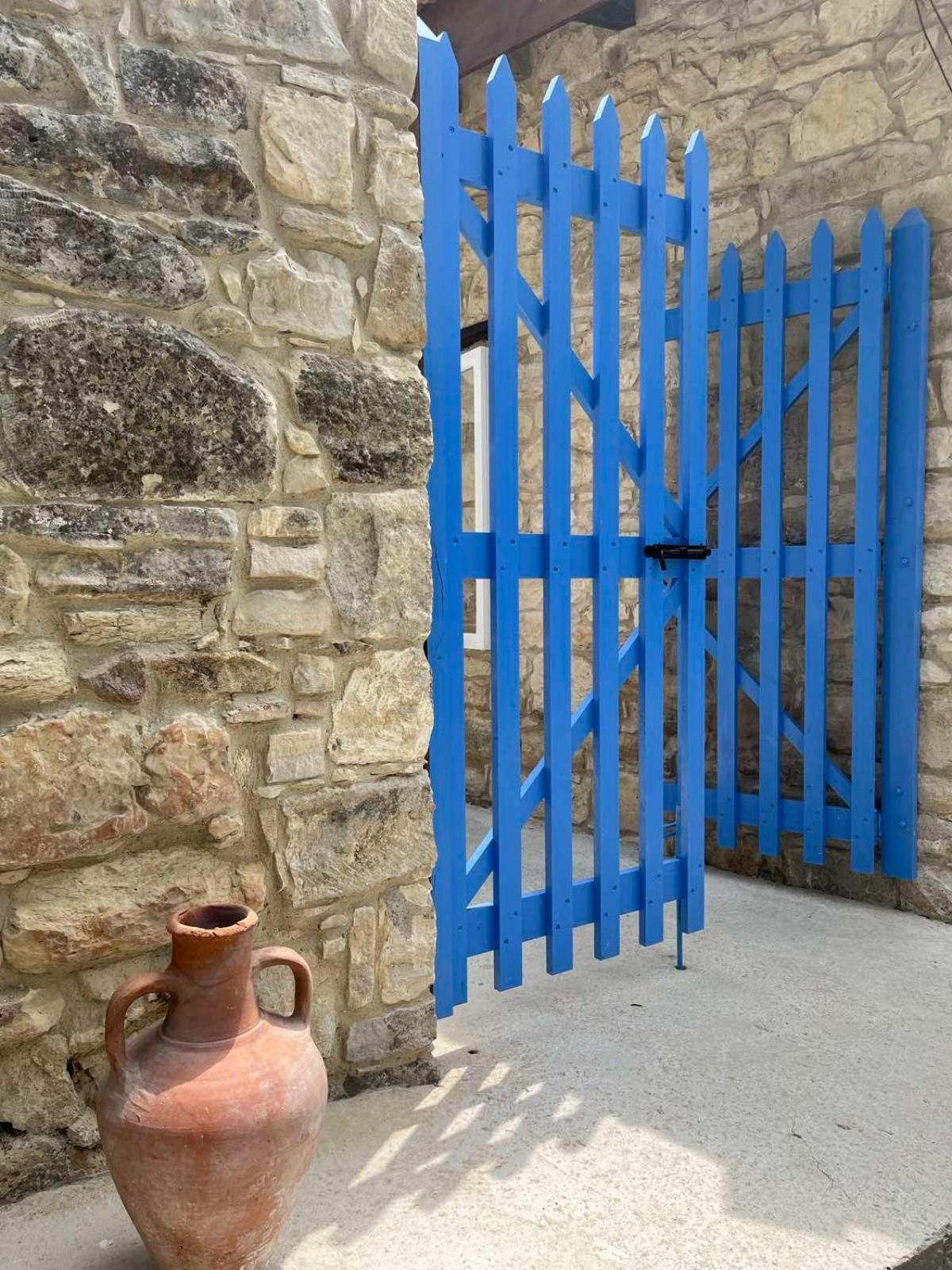 Cecilias Courtyard ξενώνας Malya Εξωτερικό φωτογραφία