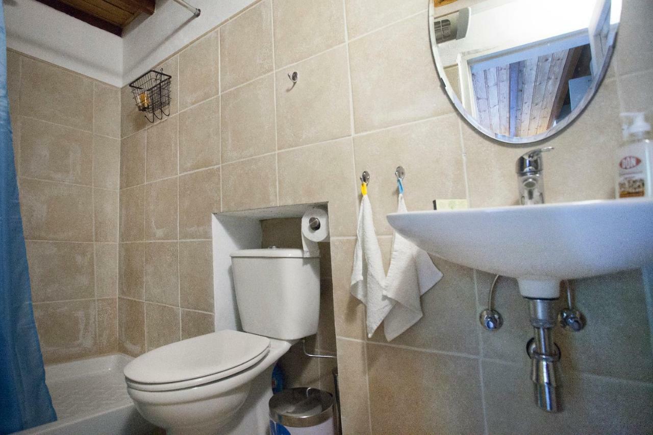Cecilias Courtyard ξενώνας Malya Εξωτερικό φωτογραφία